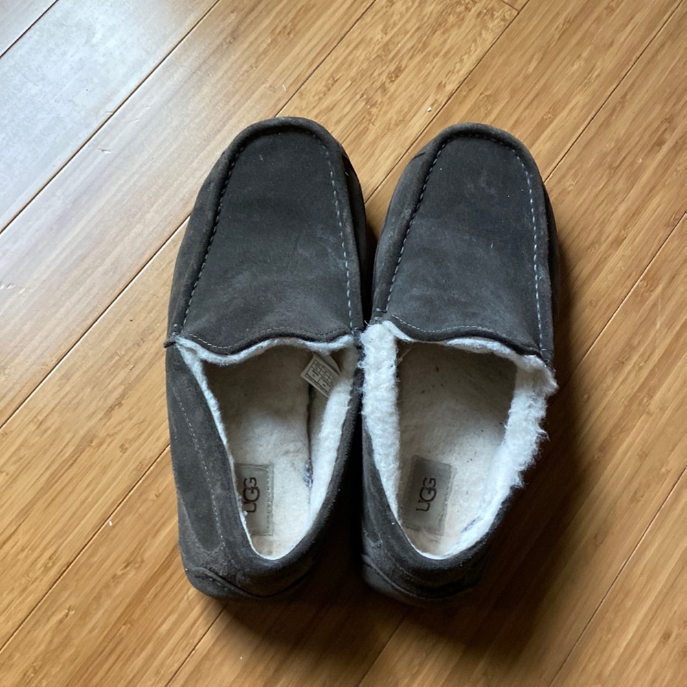 Men’s UGG grey suede moccasin slippers size 12
